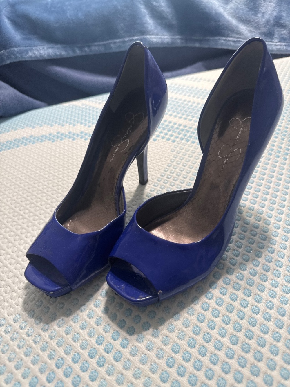 Jessica Simpson cobalt heals